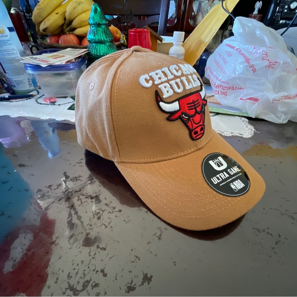 Chicago Bulls Ultra Game Adjustable OSFA HAT NWT